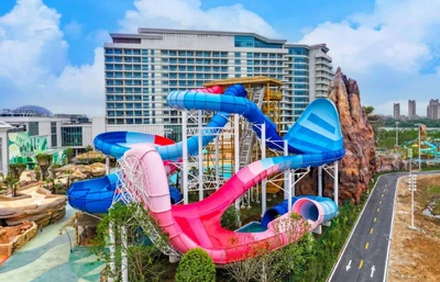 Double Storm, Ultimate Speed — The Interstellar Spiral and Giant Wave Rolling Combination Ignites Water Park Thrills